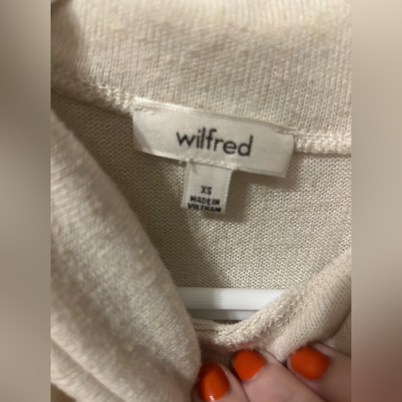 Wilfred Aritzia Light Knit Turtle Neck Sweater in Cream, Size Women’s XS - Picture 3 of 4